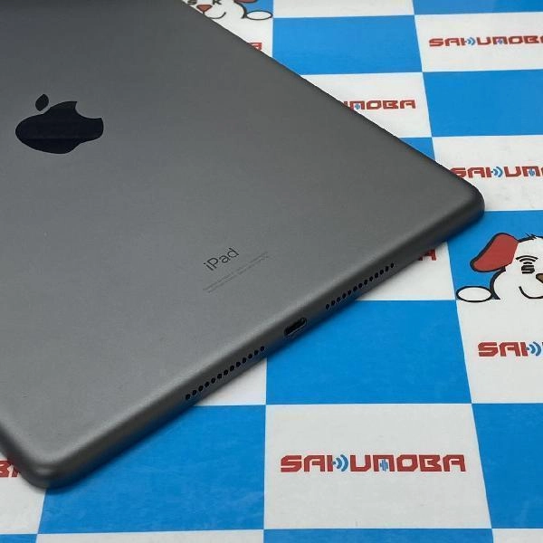 iPad 第8世代 Wi-Fiモデル 32GB MYL92J/A A2270 極美品