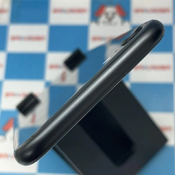 iPhoneSE 第2世代 docomo版SIMフリー 64GB MHGP3J/A A2296 ブラック