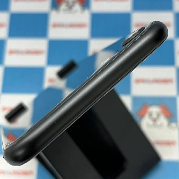 iPhoneSE 第2世代 docomo版SIMフリー 128GB MXD02J/A A2296 極美品 ブラック