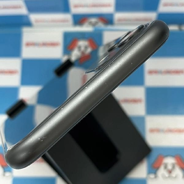 iPhone11 Apple版SIMフリー 128GB MWM02MY/A A2221 ジャンク品 ブラック