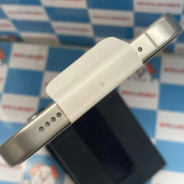 iPhone15 Pro Max 海外版SIMフリー 256GB MU2P3ZA/A A3108 未使用品 シルバー