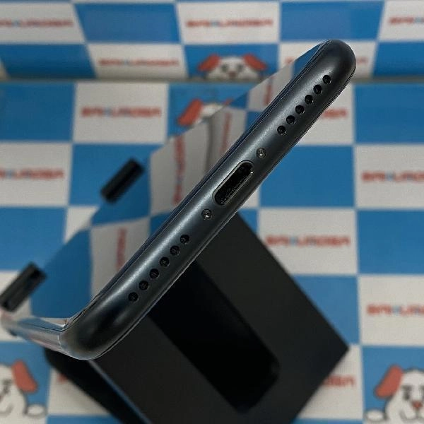 iPhoneSE 第3世代 Apple版SIMフリー 64GB MMYC3J/A A2782 極美品