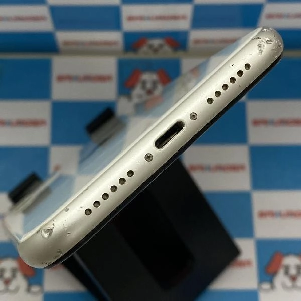 iPhone11 SoftBank版SIMフリー 64GB MWLU2J/A A2221 ジャンク品 ホワイト