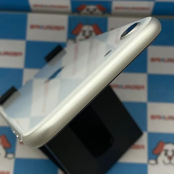 iPhoneSE 第2世代 au版SIMフリー 128GB MHGU3J/A A2296 極美品 ホワイト