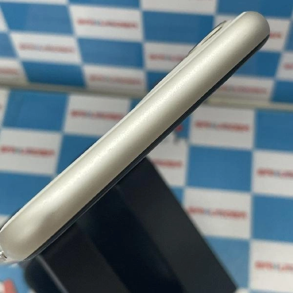 iPhone11 Apple版SIMフリー 128GB MHDJ3J/A A2221 ジャンク品 ホワイト