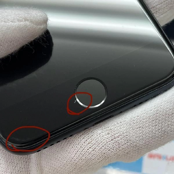 iPhoneSE 第3世代 au版SIMフリー 64GB MMYC3J/A A2782