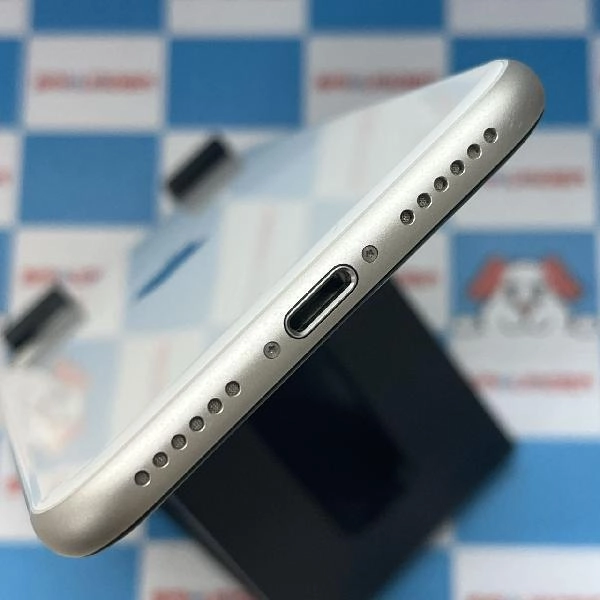 iPhoneSE 第3世代 docomo版SIMフリー 128GB MMYG3J/A A2782