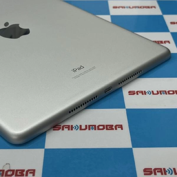 iPad 第8世代 docomo版SIMフリー 128GB MYMM2J/A A2429 訳あり品