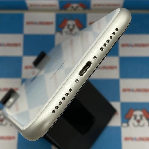 iPhoneXR au版SIMフリー 64GB MT032J/A A2106