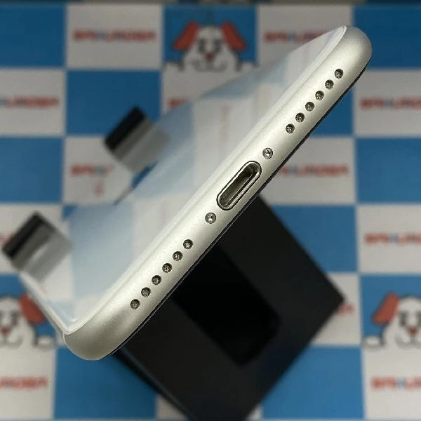 iPhoneSE 第2世代 Apple版SIMフリー 256GB MXVU2J/A A2296 極美品 ホワイト