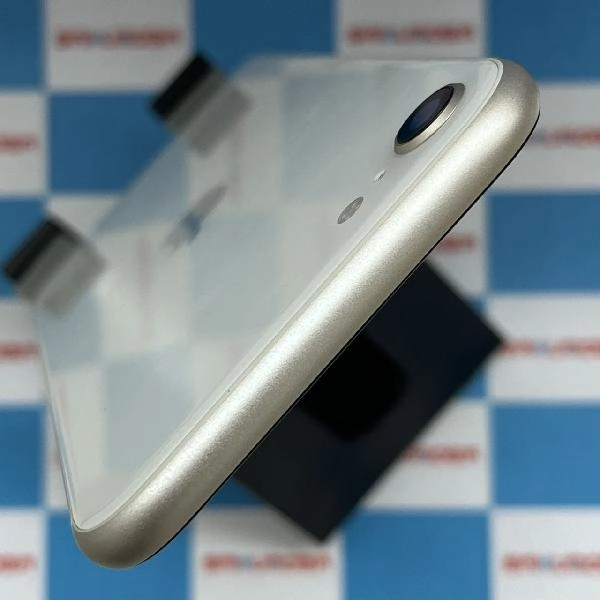 iPhoneSE 第3世代 docomo版SIMフリー 64GB MMYD3J/A A2782 極美品