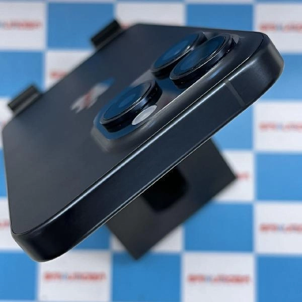 iPhone15 Pro Apple版SIMフリー 256GB MTUG3J/A A3101 極美品 No 商品カラー