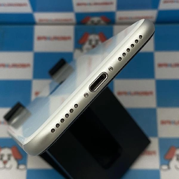 iPhoneSE 第2世代 SoftBank版SIMフリー 64GB MHGQ3J/A A2296 ホワイト