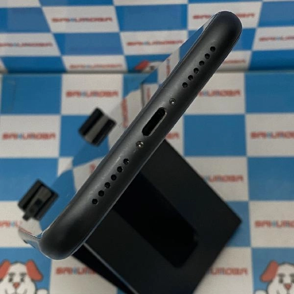 iPhoneXR au版SIMフリー 64GB MT002J/A A2106 極美品