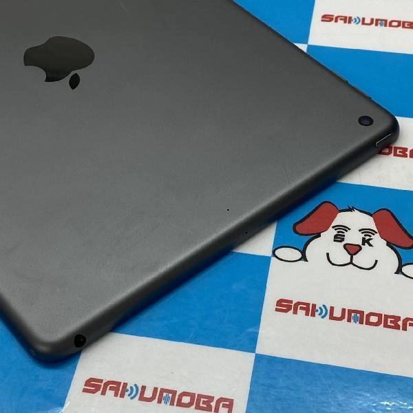 iPad 第7世代 Wi-Fiモデル 32GB MW742J/A A2197