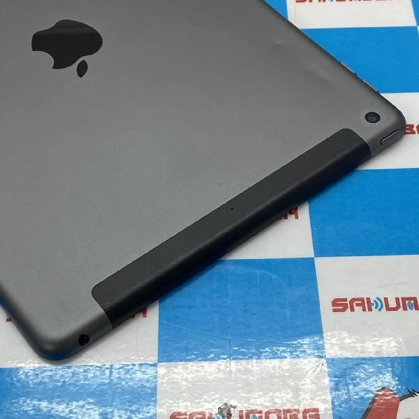 iPad 第7世代 au版SIMフリー 32GB MW6A2J/A A2198