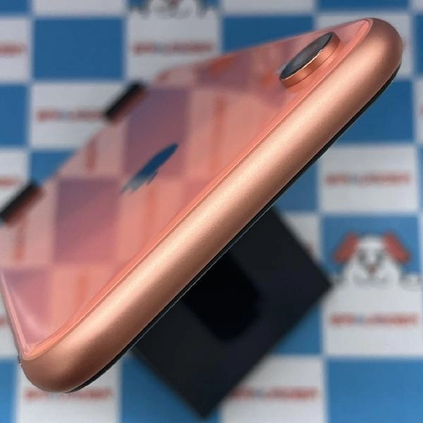 iPhoneXR SoftBank版SIMフリー 64GB MT0A2J/A A2106 極美品
