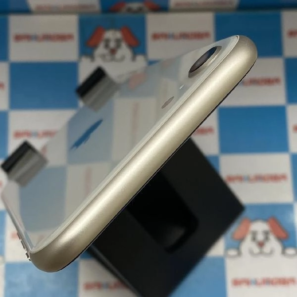 iPhoneSE 第3世代 楽天モバイル版SIMフリー 64GB MMYD3J/A A2782 新品同様