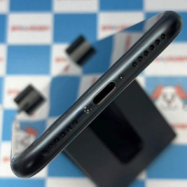 iPhoneSE 第3世代 SoftBank版SIMフリー 64GB MMYC3J/A A2782 極美品