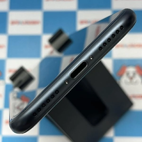 iPhoneSE 第3世代 Apple版SIMフリー 64GB NMYC3J/A A2782 交換未使用品