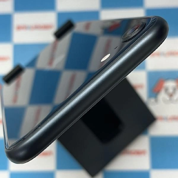 iPhoneSE 第3世代 Apple版SIMフリー 64GB NMYC3J/A A2782 交換未使用品