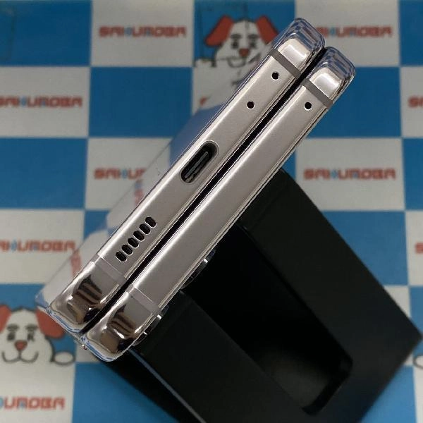 Galaxy Z Flip5 SIMフリー  256GB SCG23 極美品