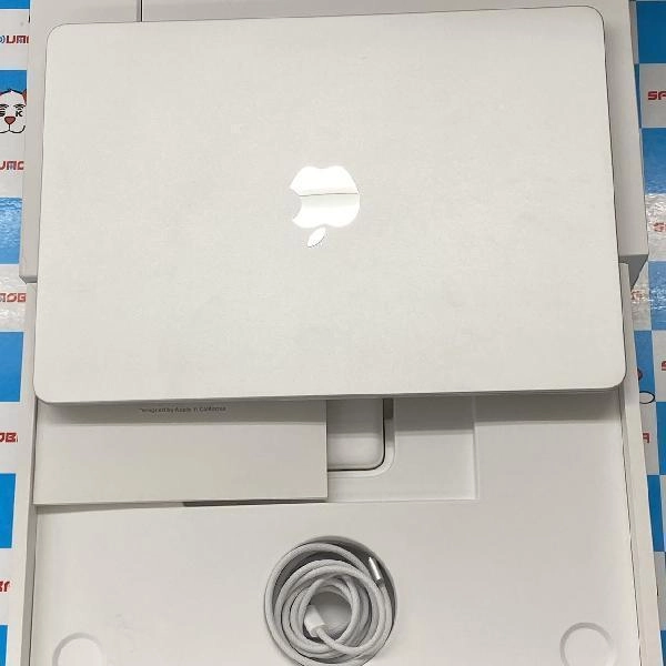 MacBook Air 13インチ M3 2024  8GB 256GB MRXQ3J/A 新品同様 シルバー