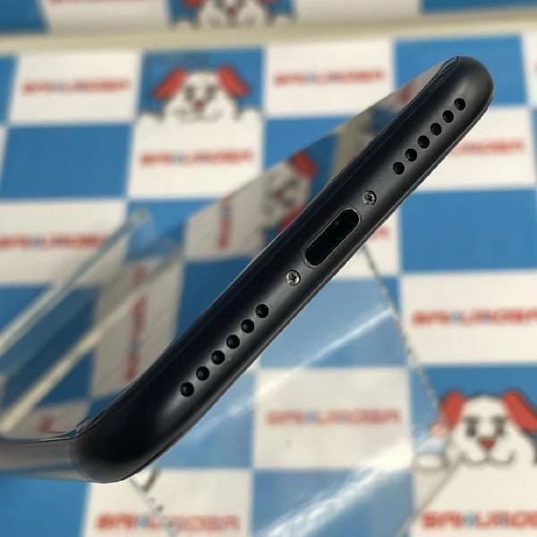 iPhoneSE 第3世代 docomo版SIMフリー 64GB MMYC3J/A A2782 新品同様