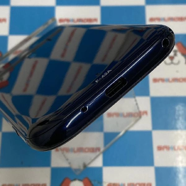 らくらくスマートフォン F-42A docomo 32GB 極美品