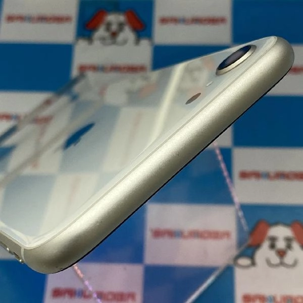 iPhoneSE 第3世代 Apple版SIMフリー 256GB MMYK3J/A A2782 美品