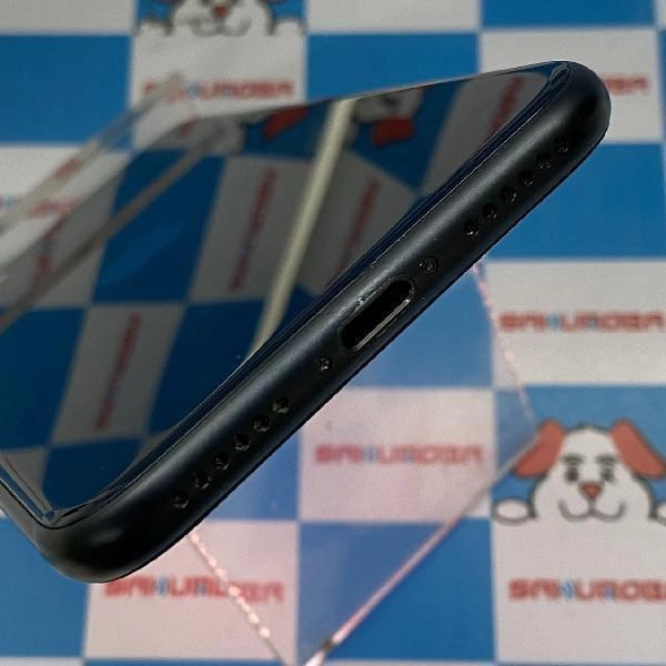 iPhoneSE 第3世代 au版SIMフリー 256GB MMYJ3J/A A2782