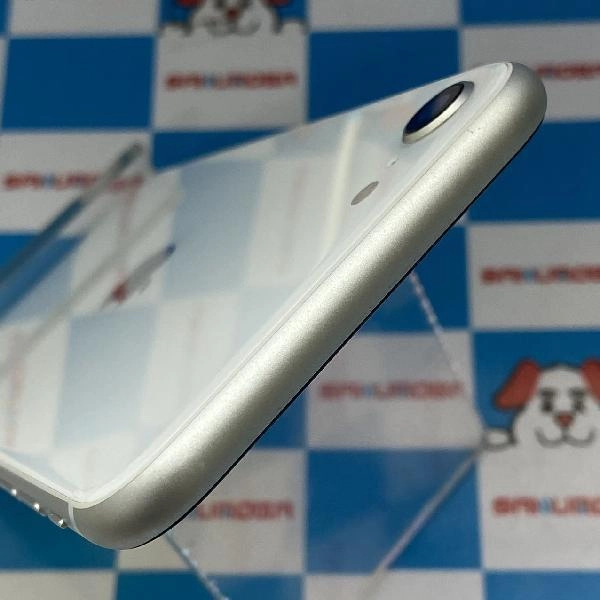 iPhoneSE 第2世代 au版SIMフリー 64GB MHGQ3J/A A2296 ホワイト