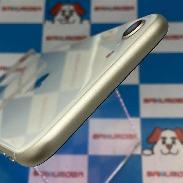 iPhoneSE 第3世代 Apple版SIMフリー 256GB MMYK3J/A A2782 極美品