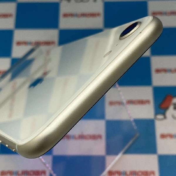 iPhoneSE 第3世代 docomo版SIMフリー 64GB MMYD3J/A A2782