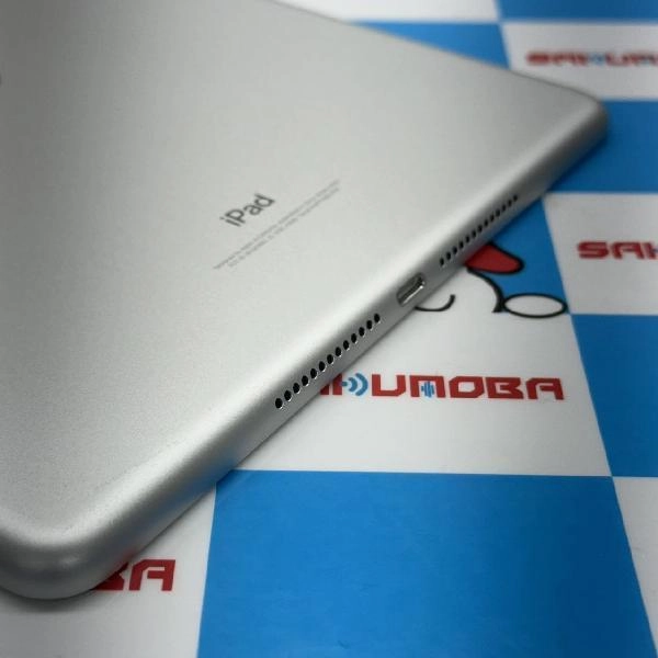 iPad 第6世代 Wi-Fiモデル 32GB MR7G2J/A A1893 極美品