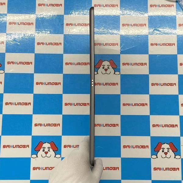 iPad 第8世代 Wi-Fiモデル 32GB MYL92J/A A2270