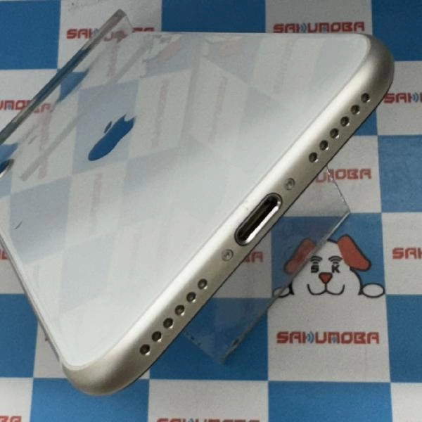 iPhoneSE 第3世代 au版SIMフリー 64GB MMYD3J/A A2782