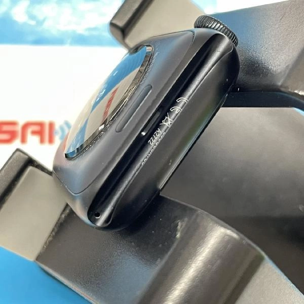 Apple Watch SE 第2世代 GPSモデル 32GB MR9X3J/A 極美品