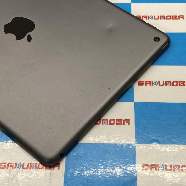 iPad 第8世代 Wi-Fiモデル 128GB MYLD2J/A A2270