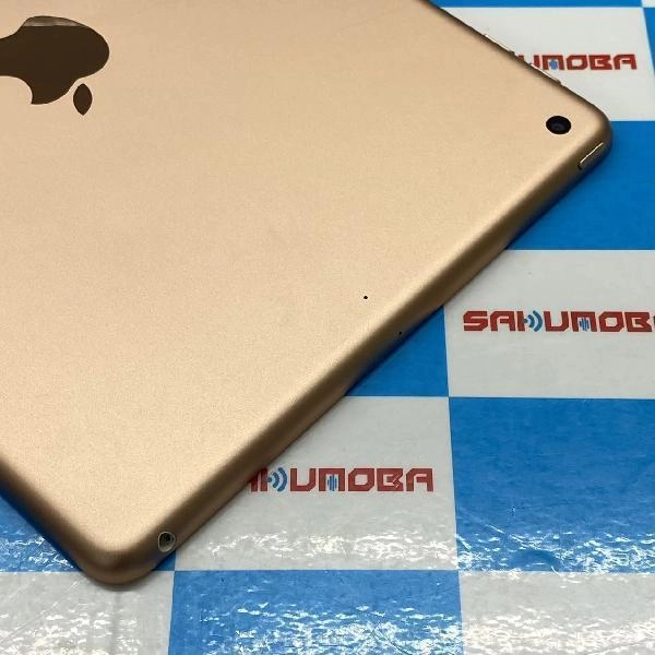 iPad 第6世代 Wi-Fiモデル 128GB MRJP2J/A A1893 極美品