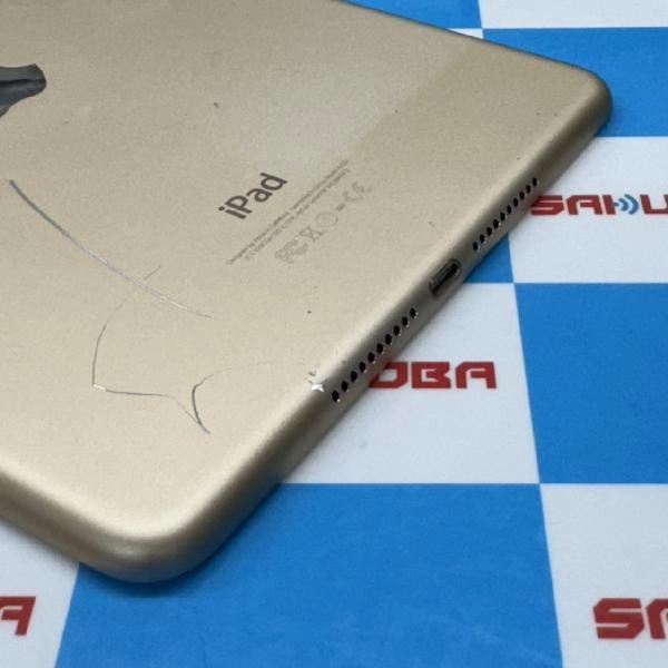 iPad mini 第4世代 docomo版SIMフリー 32GB MNWG2J/A A1550 ジャンク品 ゴールド