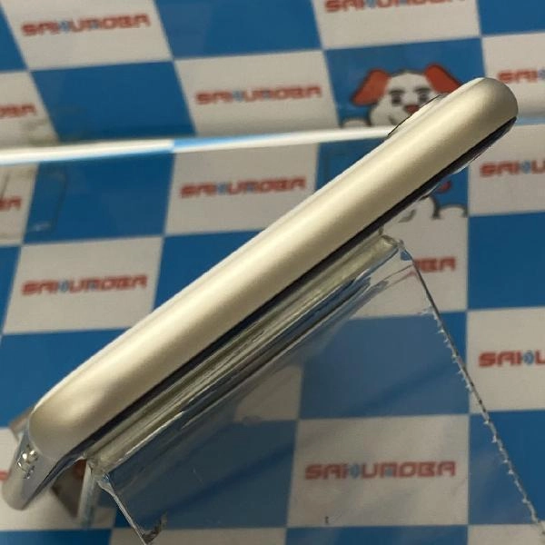 iPhoneSE 第3世代 SoftBank版SIMフリー 64GB MMYD3J/A A2782 新品同様品