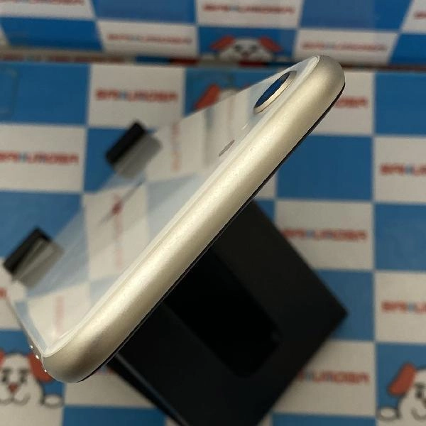 iPhoneSE 第3世代 SoftBank版SIMフリー 64GB MMYD3J/A A2782 極美品