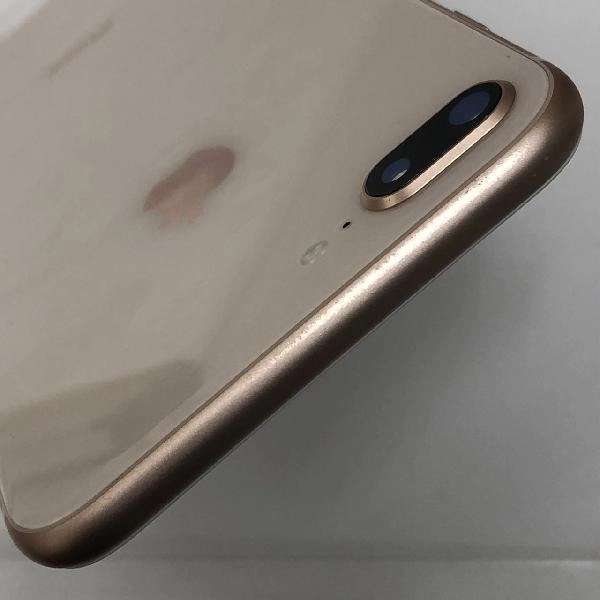 iPhone8 Plus docomo版SIMフリー 256GB MQ9Q2J/A A1898