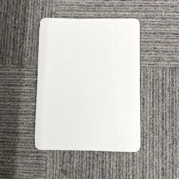 12.9インチiPad Pro 用 Smart Folio  MJMHЗFE/A 美品 ホワイト