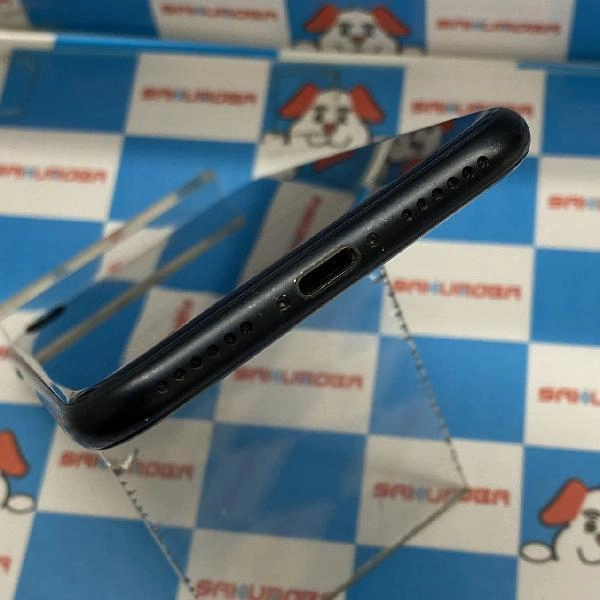 iPhoneSE 第3世代 docomo版SIMフリー 64GB MMYC3J/A A2782