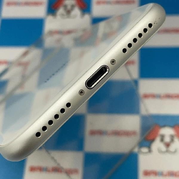 iPhone8 Apple版SIMフリー 256GB MQ852J/A A1906 極美品 シルバー