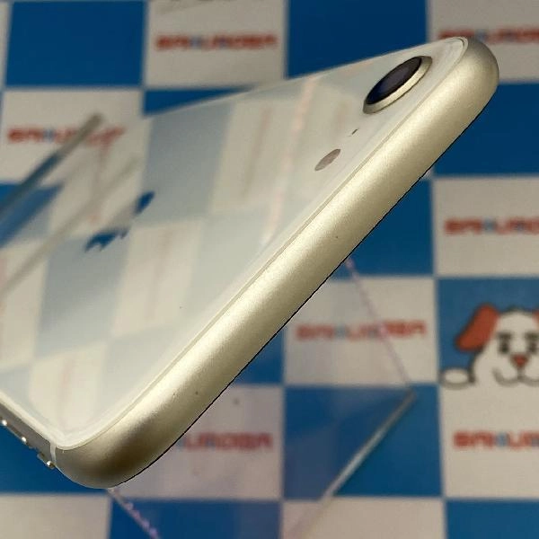 iPhoneSE 第3世代 SoftBank版SIMフリー 64GB MMYD3J/A A2782 ジャンク品