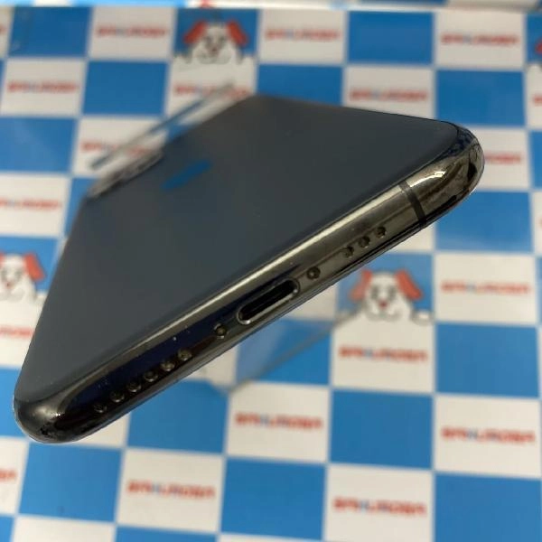 iPhone11 Pro au版SIMフリー 64GB MWC22J/A 22B82 ジャンク品