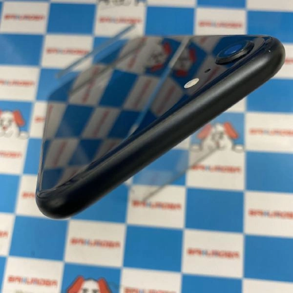 iPhoneSE 第3世代 SoftBank版SIMフリー 64GB MMYC3J/A A2782